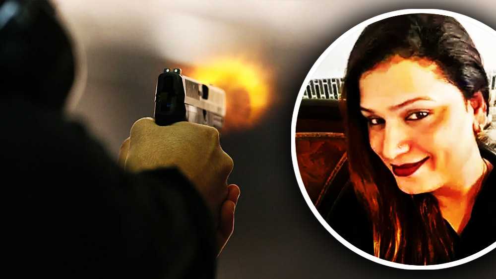 নিজের বাড়ির সামনে অজ্ঞাতপরিচয় বন্দুকবাজদের গুলিতে ঝাঁঝরা হয়ে গিয়েছিলেন রূপান্তরকামী সম্প্রদায়ের সদস্য তথা সমাজকর্মী একতা জোশী। দিল্লির জিটিবি এনক্লেভ এলাকায় ওই হামলায় খুন হন তিনি। অভিযোগ, বিরুদ্ধ গোষ্ঠীর লোকজনই তাঁকে সরাতে ৫৫ লক্ষ টাকার সুপারি দিয়েছিলেন ওই বন্দুকবাজদের। ঘটনার সাত মাস পর পুলিশের পাতা ফাঁদে ধরা পড়েছিলেন দুই অভিযুক্ত।