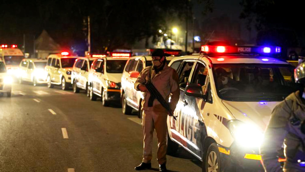 দু’জনকে গ্রেফতারির পর দিল্লি পুলিশের স্পেশাল সেলের ডিসিপি জানিয়েছিলেন, মাস তিনেক ধরে একতার খুনিদের খোঁজ চালানো হয়েছিল। অবশেষে গোপন সূত্রে খবর পেয়ে তাঁদের ধরার জন্য ফাঁদ পাতে পুলিশ।