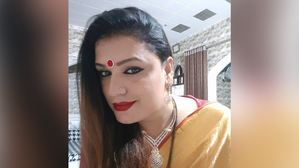 কুশওয়াহার দাবি, ‘‘একতার স্বেচ্ছাসেবী সংস্থার জনপ্রিয়তায় হিংসে করতেন মঞ্জুর। ট্রান্স-যমুনা এলাকাটি ছিল মঞ্জুরের। যেখানে স্থানীয়দের থেকে টাকা তুলতেন একতারা। তবে মঞ্জুর চাইতেন না যে ওই এলাকায় একতারা টাকা তুলুন। সে কারণেই তাঁকে সরানোর ছক কষেছিলেন।’’ ওই ঘটনায় গগনরা ছাড়াও আরও চার জনকে গ্রেফতার করা হয়েছিল।