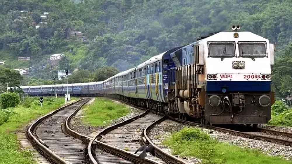 নাগাল্যান্ডের কোহিমা থেকে অসমের ধানসারি পর্যন্ত রেলপথ তৈরির কাজ চলছে। ২০২০ সাল থেকে তার সময়সীমা বাড়িয়ে করা হয়েছে ২০২৪।