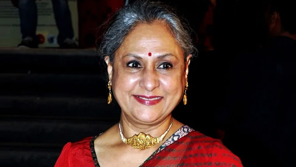 লখনউয়ের কাকোরি এলাকায় একটি চাষযোগ্য জমির মালকিন জয়া বচ্চন। ১.২২ একর এই জমির মূল্য ২.২২ কোটি টাকা।