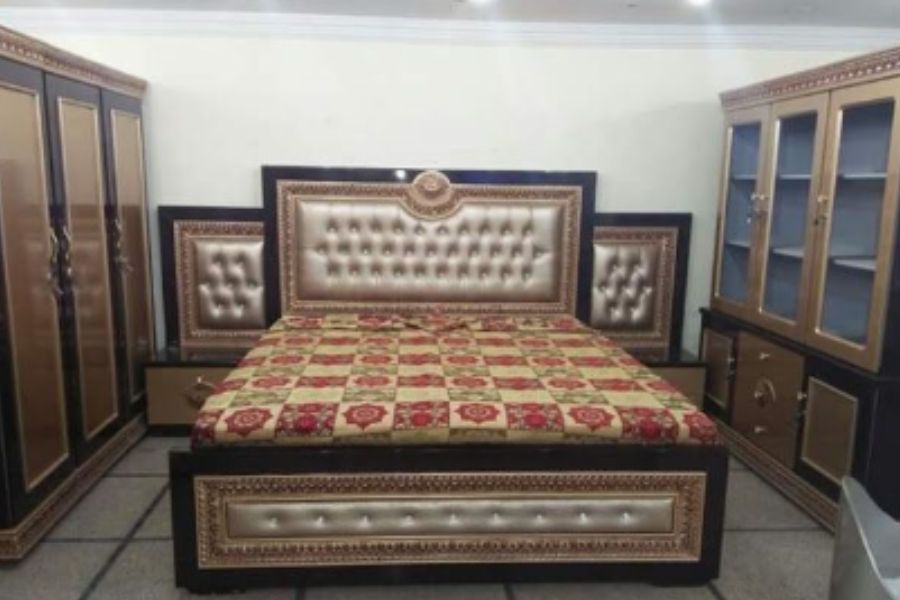 বিছানার চাদরে থাকুক রাজকীয় মেজাজ