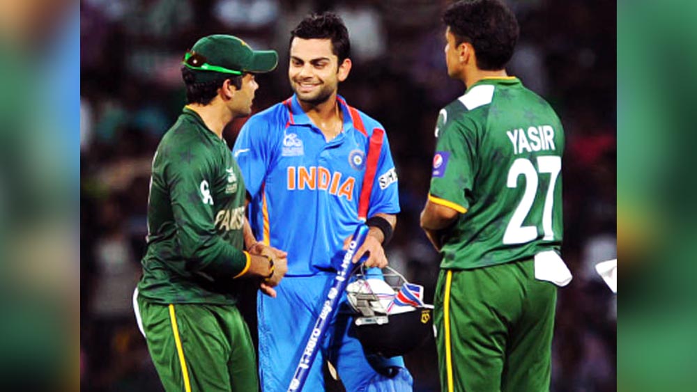 এর পর দুই দেশের দেখা হয় পাঁচ বছর পর, ২০১২ সালে। ওয়ার্ল্ড টি২০-এর সেই ম্যাচে প্রথমে ব্যাট করে অশ্বিন-যুবরাজদের ঘূর্ণিতে মাত্র ১২৮ রানে গুটিয়ে যায় মহম্মদ হাফিজের নেতৃত্বাধীন পাকিস্তান। বিরাট কোহলীও একটি উইকেট পান।