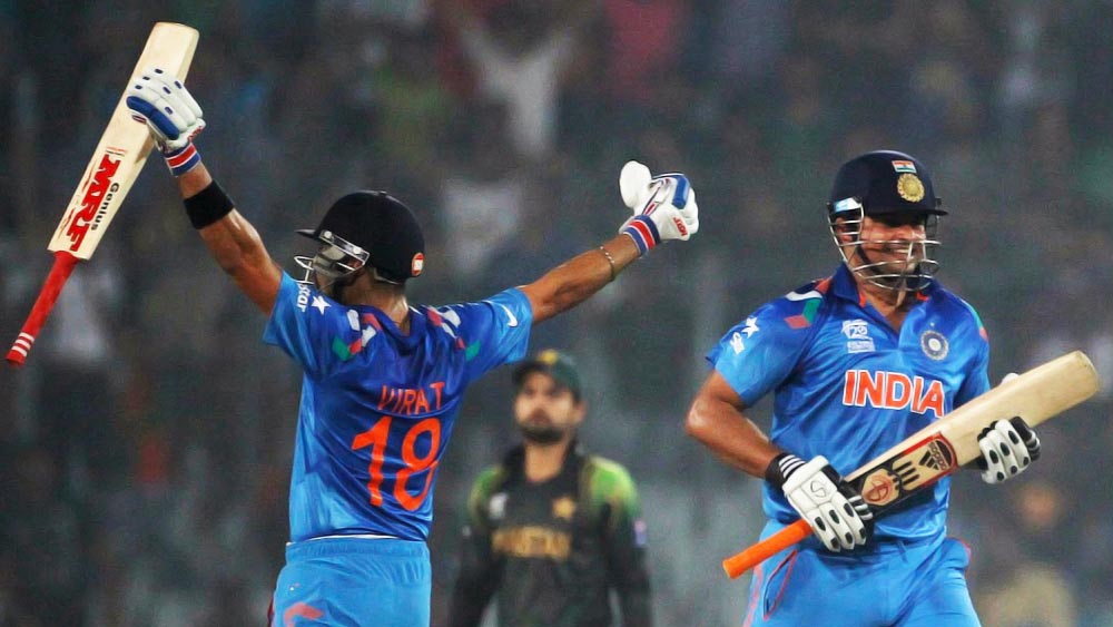 রোহিত-ধবন-কোহলী-রায়নাদের ব্যাটে ভর করে সে রান সহজেই তুলে ফেলে ভারত। ম্যাচে এক বারের জন্যও মনে হয়নি পাকিস্তান জিততে পারে। সাত উইকেটে ন’বল বাকি থাকতেই ম্যাচ জেতে ভারত।