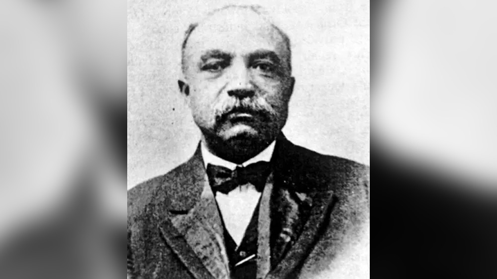 আমেরিকায় ওটা যাতে সমাজে ভাল ভাবে বাঁচতে পারে তাই তার দাঁত এবং জামাকাপড়ের দিকে বিশেষ মনোযোগ দেন গর্ডন। ভাল জামাকাপড় কিনে দেওয়া হয় তাকে।