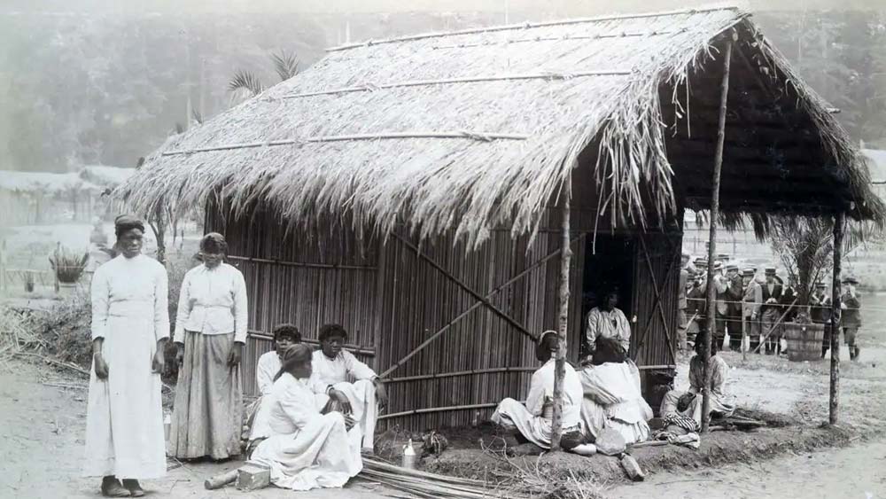 দীর্ঘ দিন বাড়ি ফেরার আশা নিয়ে থেকেও কোনও লাভ হয়নি ওটার। বিভিন্ন ভাবে কঙ্গো ফিরে যাওয়ার চেষ্টা করতে থাকেন তিনি। কখনও টিকিটের দাম আবার কখনও অনুমতিপত্র, কিছু না কিছু তার বাড়ি ফেরার পথে বাধা হয়ে দাঁড়াতে থাকে। ধীরে ধীরে হতাশা এবং বিষণ্ণতা গ্রাস করতে শুরু করে যুবক ওটাকে।