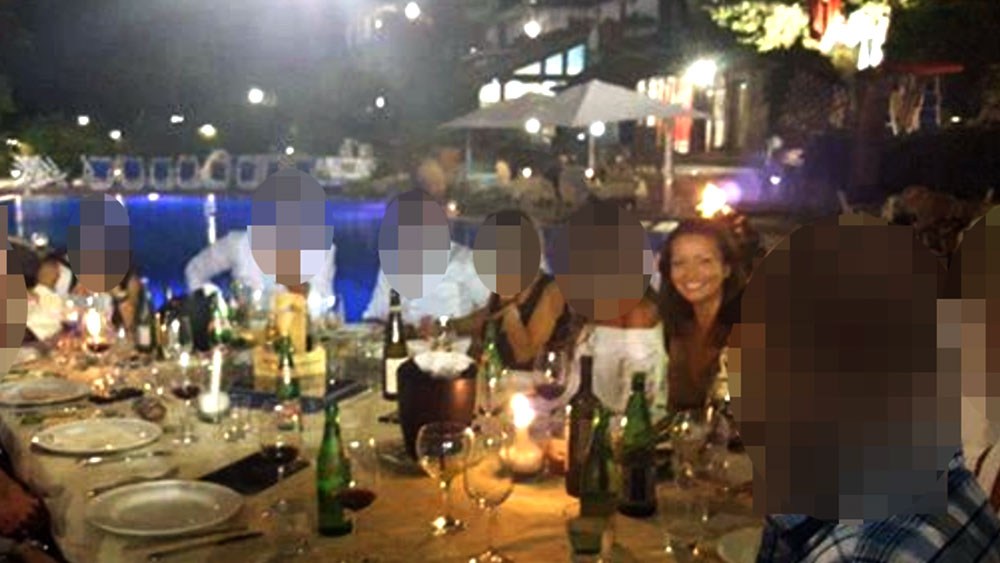 মারিয়ার ‘মিশন’ সফল হয়েছিল কি না, তা অবশ্য জানায়নি বেলিংক্যাট। তবে তাদের তদন্তকারীদের দাবি, নেটো-সহ আমেরিকার নৌসেনাবাহিনীর কর্তাদের সঙ্গে নিয়মিত মেলামেশা ছিল তাঁর। নেটো এবং আমেরিকার নৌসেনার বার্ষিক অনুষ্ঠানগুলিতেও হাজির ছিলেন মারিয়া। এ ছাড়া, নেটোর বহু আধিকারিকের বাড়িতেও ঘন ঘন যাতায়াত ছিল তাঁর।