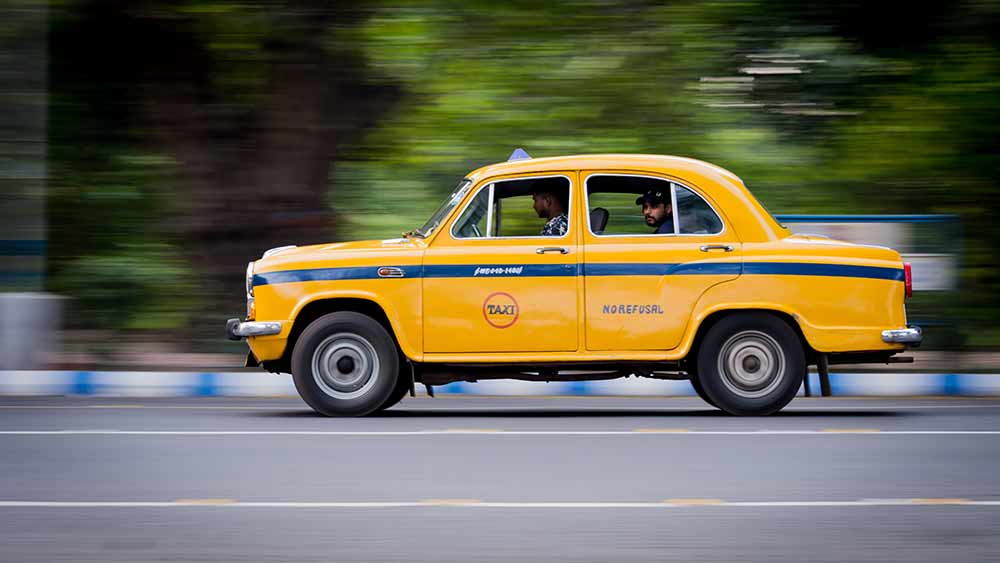 এনসিআরবির রিপোর্ট বলছে, কলকাতার প্রতি লক্ষ জনসংখ্যার মধ্যে দেশের বাকি শহরের তুলনায় সব থেকে কম অপরাধের ঘটনা ঘটেছে। এর ভিত্তিতেই সব থেকে নিরাপদ শহরের তালিকার শীর্ষে উঠে এসেছে কলকাতার নাম।