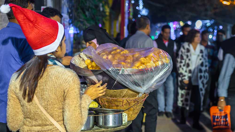 ২০২০ সালে কলকাতায় মোট নথিভুক্ত অপরাধের মামলা ছিল ১৮ হাজার ২৭৭টি। ২০২১ সালে তা কমে হয়েছে ১৪ হাজার ৫৯১। ২০১৪ সালে এই সংখ্যা ছিল ২৬ হাজার ১৬১।
