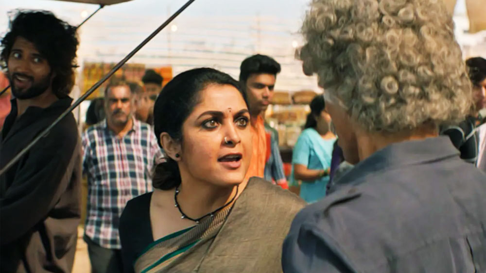 ২৫ অগস্ট, বৃহস্পতিবার প্রেক্ষাগৃহে মুক্তি পেয়েছে পুরী জগন্নাধ পরিচালিত ‘লাইগার’। বিজয় দেবেরাকোন্ডা, অনন্যা পাণ্ডেকে একসঙ্গে বড় পর্দায় দেখতে পাবেন বলে উৎসুক ছিলেন সিনেমাপ্রেমীরা। রণিত রায় এবং রাম্যা কৃষ্ণণের মতো তারকাও এই ছবিতে অভিনয় করেছেন।