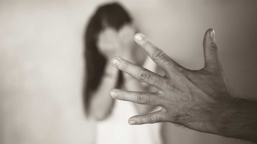 শীর্ষে উত্তরপ্রদেশ, দেশে এক লাফে ১৫ শতাংশ বেড়েছে নারী নির্যাতন, বলছে জাতীয় সমীক্ষা