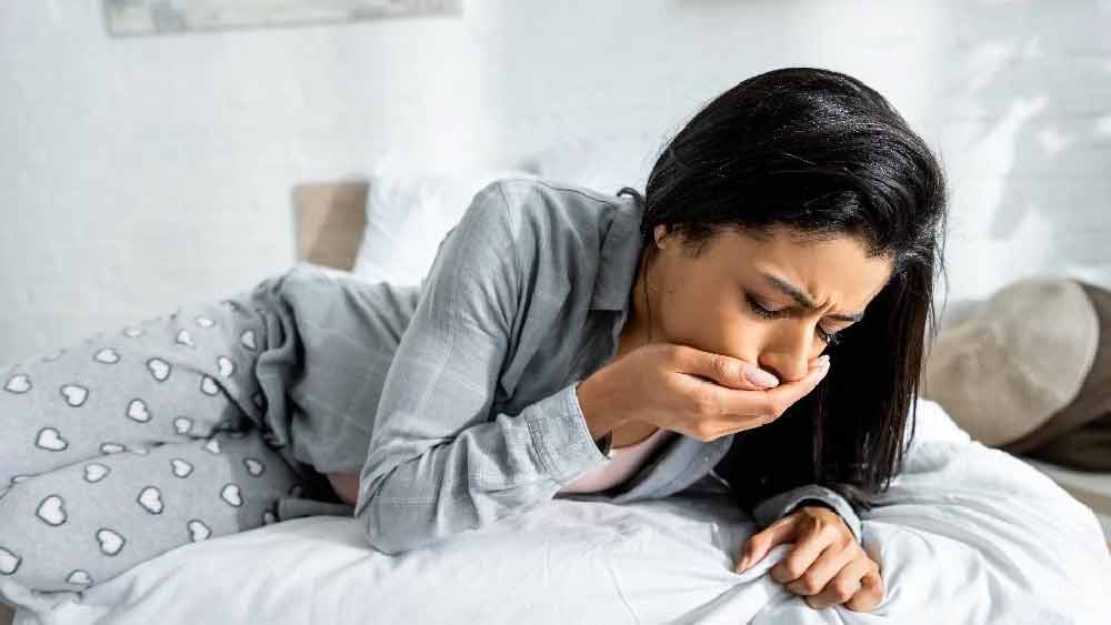 সেই বছর থেকে তাঁর শরীরের অবস্থা আরও খারাপ হতে থাকে। নিয়মিত ভাবে বমি হতে শুরু হয় লিন্ডসের। তাঁর সারা শরীরে এত ব্যাথা হত যে, তিনি যন্ত্রণায় চিৎকার করতেন। ঘন ঘন ‘অ্যানক্সাইটি অ্যাটাক’ও হতে শুরু করে লিন্ডসের।