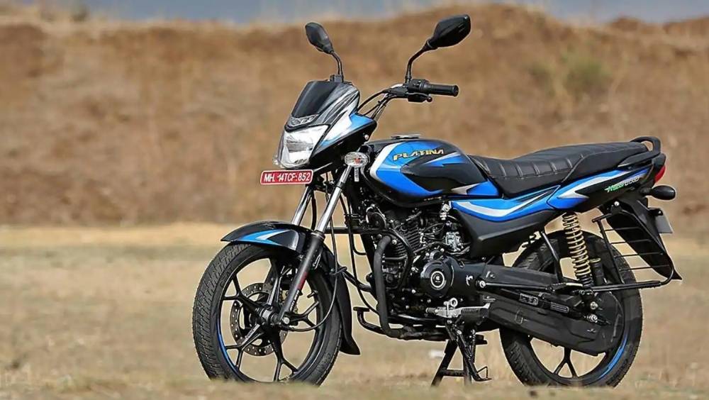 বাজাজ সিটি ১১০: সামনের চাকায় ১৩০ মিমি এবং পিছনের চাকায় ১১০ মিমি ড্রাম ব্রেক যুক্ত এই বাইকের মাইলেজ ৯০ কিমি প্রতি লিটার। ১১৬ কেজি ওজনের বাইকে ফুয়েল ট্যাঙ্কের ধারণ ক্ষমতা ১০.৫ লিটার।