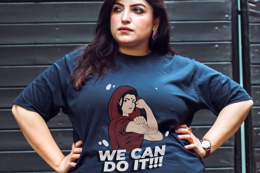 3 shirt dsign for plus size woman to make them look leaner dgtl