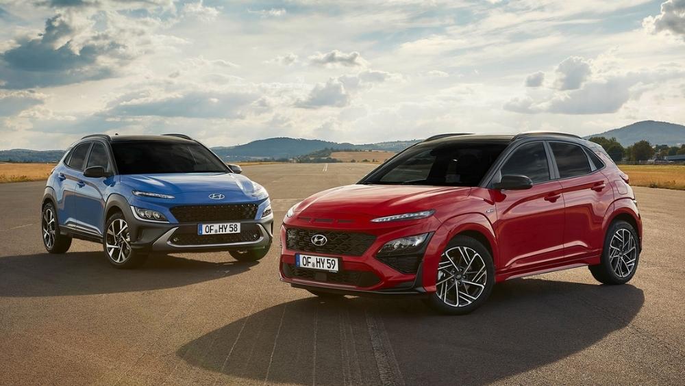 হুন্ডাই কোনা ফেসলিফ্ট: ভারতে আসতে চলেছে হুন্ডাইয়ের অন্যতম ইলেকট্রিক গাড়ি কোনা ফেসলিফ্ট।  এই এসইউভি গাড়ির ব্যাটারি ৩৯.২ কিলোওয়াট। দাম ২৫ লাখ টাকার কাছাকাছি।