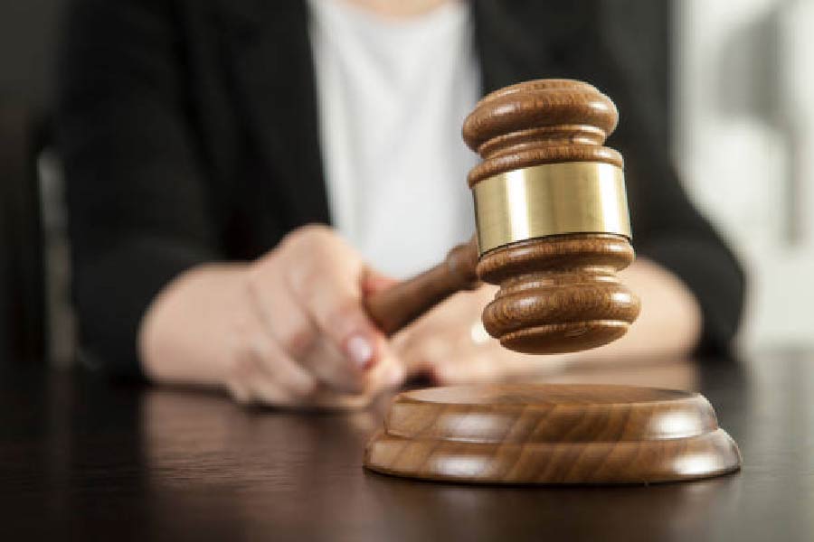 বর্তমানে আমেরিকার অ্যালবামা রাজ্যের একটি কারাগারে বন্দি অ্যালান। তাঁর বিরুদ্ধে থাকা তিনটি খুনের অভিযোগ সম্প্রতি প্রমাণিত হয়েছে। তার পরই মৃত্যুর সাজা।