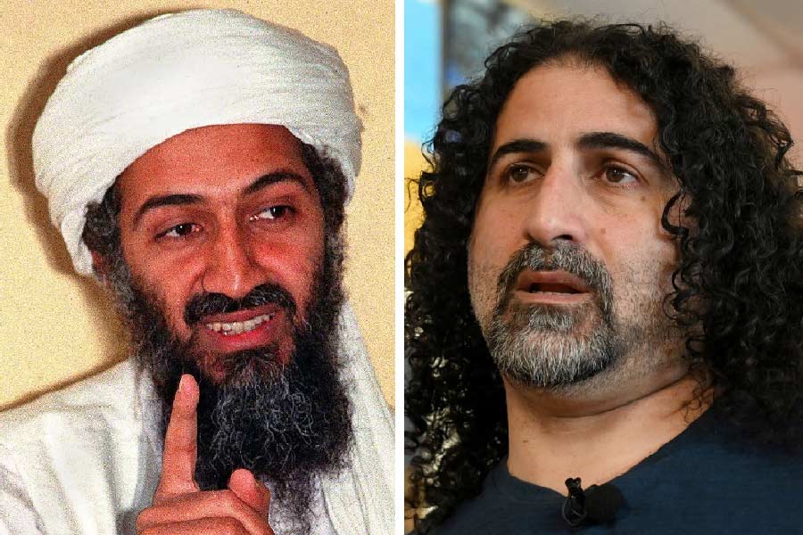 আমেরিকার জোড়া টাওয়ার ধ্বংস করেই থামতে চাননি আল কায়দা নেতা ওসামা বিন লাদেন বরং তাঁর পরিকল্পনা ছিল আরও বড় হামলার। যা অতি সাবধানে  ধীরে ধীরে বাস্তবায়িত করছিলেন কুখ্যাত সন্ত্রাসবাদী নেতা। এক সাক্ষাৎকারে সম্প্রতি এই তথ্য ফাঁস করেছেন স্বয়ং ওসামার সন্তান ওমর বিন লাদেন।   