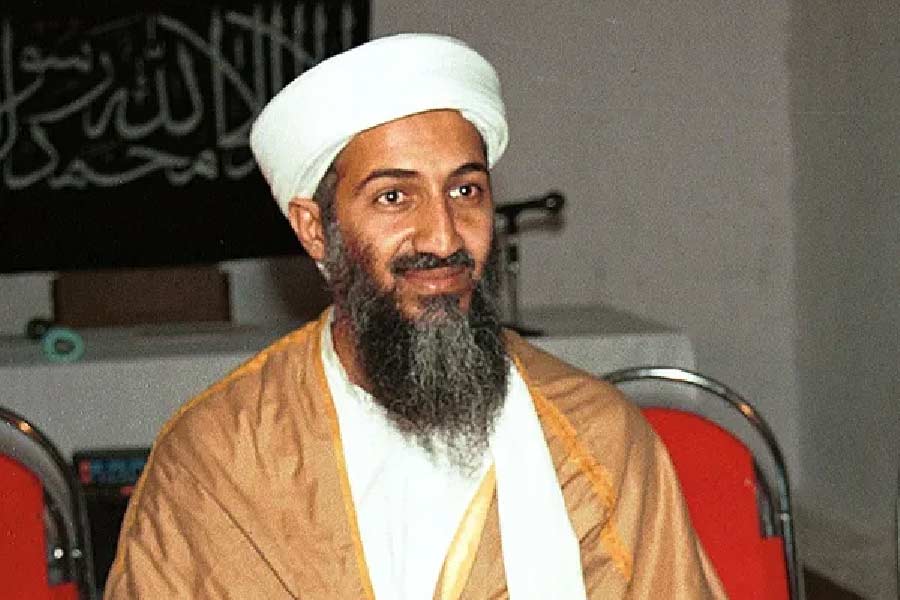 ওমর জানিয়েছেন, ‘‘সে দিনই ওঁর কাছ থেকে বিদায় নিই এবং বাড়ি থেকে বেরিয়ে আসি। তার পর থেকে ওসামার মৃত্যুর আগে পর্যন্ত আর কখনও কথা হয়নি বাবার সঙ্গে।’’