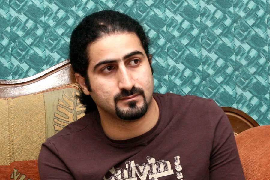 ওমর এখন ৪১। স্ত্রী-সন্তান নিয়ে তাঁর গোছানো পরিবার। তবে তিনি জানিয়েছেন, জীবনে যতই এগোন, তাঁর ছোটবেলার সেই আতঙ্কের দিনগুলো আজও ভুলতে পারেন না তিনি। 