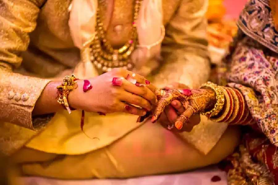 পুলিশের দাবি, হেমাকে খুন করার মাত্র এক সপ্তাহ পরে ১৯ নভেম্বর বুলন্দ শহরের একটি মন্দিরে বিয়ে করেন পায়েল এবং অজয়।