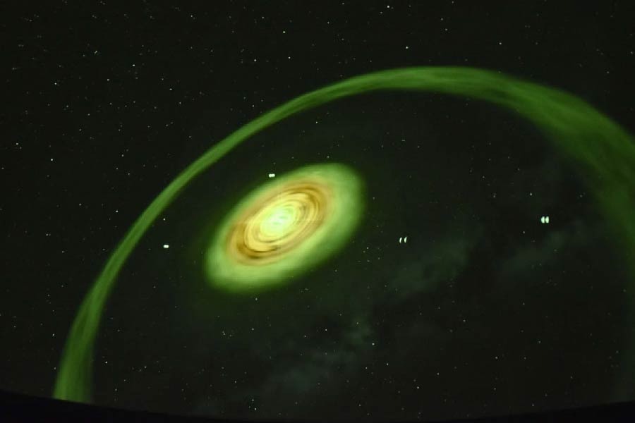 সুজয় জানিয়েছেন, মহাকাশের সাম্প্রতিক আবিষ্কার সম্পর্কে তারামণ্ডলে প্রদর্শনীরও আয়োজন করা হবে।  