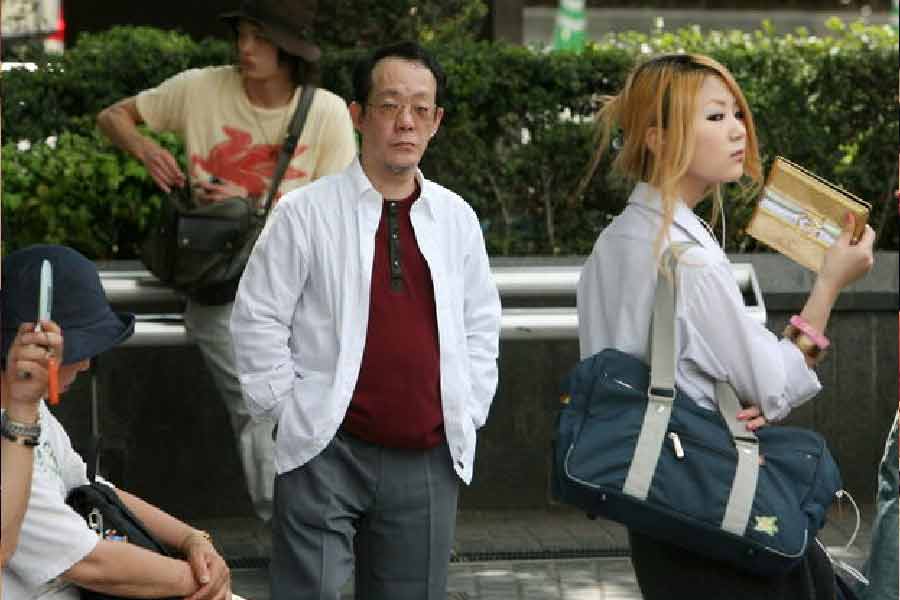 বেঁচে থাকতে থাকতেই সাগওয়াকে নিয়ে একাধিক তথ্যচিত্র, সিনেমা এবং টিভি শো তৈরি হয়েছে। তার বেশ কয়েকটিতে সাগওয়া নিজেই অভিনয় করেছেন।