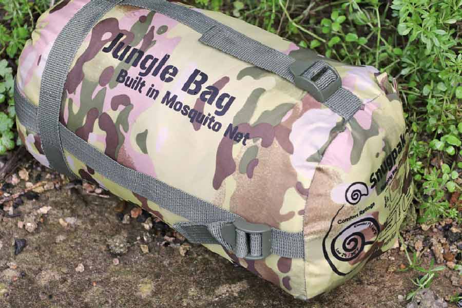 এ ছাড়া একটি বন্দুক, ছুরির গোছা আর প্রায় লাখ চারেক টাকার সমান অর্থও পাওয়া যায় থর্নটনের কাছ থেকে। তবে অনেক খোঁজাখুঁজির পরও সেই মাদক ভর্তি ব্যাগটি পাওয়া যায়নি, যা নামাতে গিয়ে দুর্ঘটনার কবলে পড়েন থর্নটন।  