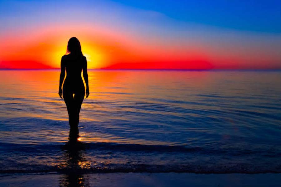 তবে খেলা শেষে জার্মানির বিরুদ্ধে এক মারাত্মক অভিযোগ আনে নেদারল্যান্ডস। অভিযোগ ওঠে, বিশ্বকাপ ফাইনালের ঠিক আগে নেদারল্যান্ডসের খেলোয়াড়রা যে হোটেলে ছিলেন সেখানে নগ্ন মহিলাদের পাঠিয়েছিল জার্মানির এক সংবাদপত্র।