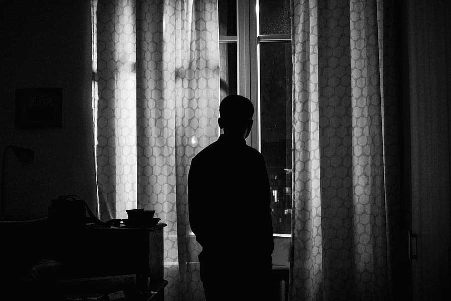 পুলিশি জিজ্ঞাসাবাদের সময় মনপ্রীত স্বীকার করেছেন, তিনি রেখার সঙ্গে সম্পর্কে আটকে পড়েছিলেন। নিজের স্ত্রী-সন্তানদের কাছে ফিরতে চাইছিলেন তিনি। আর সেই কারণে রেখার হাত থেকে পরিত্রাণ পেতে তিনি রেখাকে খুন করার সিদ্ধান্ত নেন। 