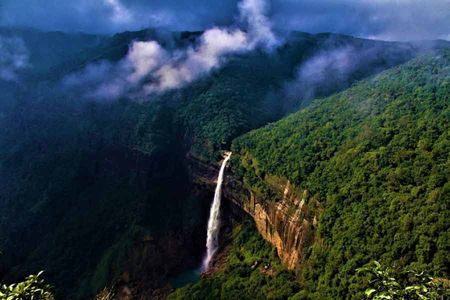 মেঘের আলয়ে ক’টা দিন ঘুমিয়ে কাটিয়ে দিতেই পারেন।  