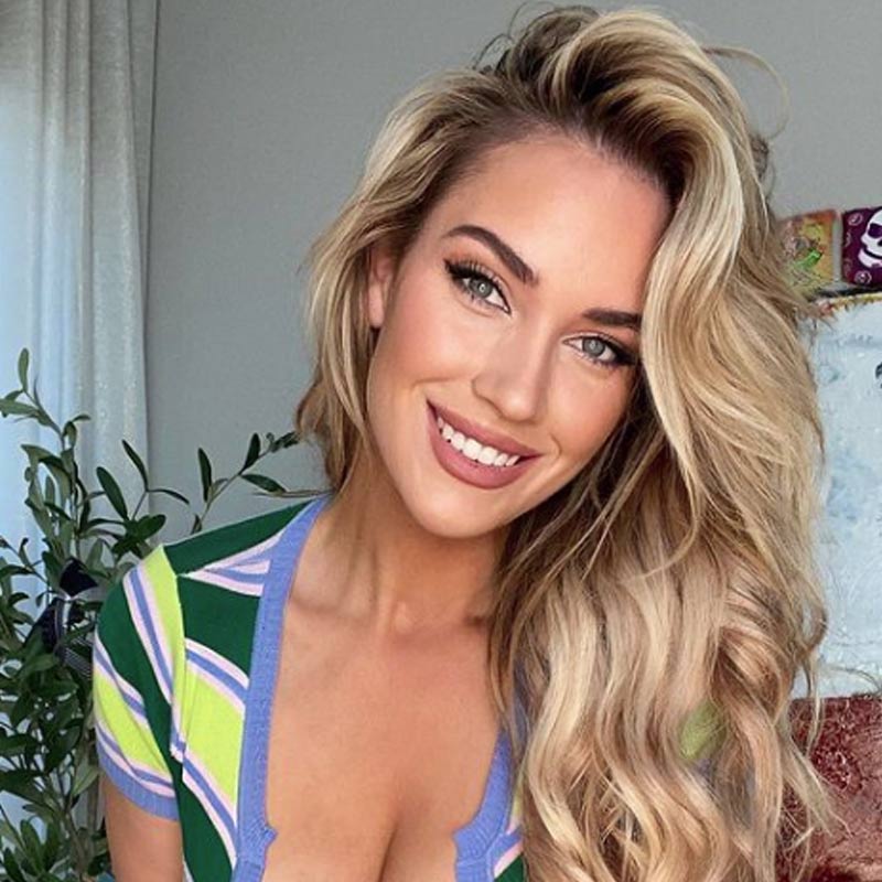 বিজ্ঞাপনী জগতেও স্বমহিমায় হাজির পেজ়। গল্ফের প্রচারে বহু ব্র্যান্ডের হয়ে ক্যামেরার সামনে দাঁড়িয়েছেন তিনি। পেজ়কে নিয়ে অনুরাগীদের ভিড় বেড়েই চলেছে। ফলে তিনি যা-ই করুন না কেন, তা নিয়ে মাতামাতি তো হবেই!