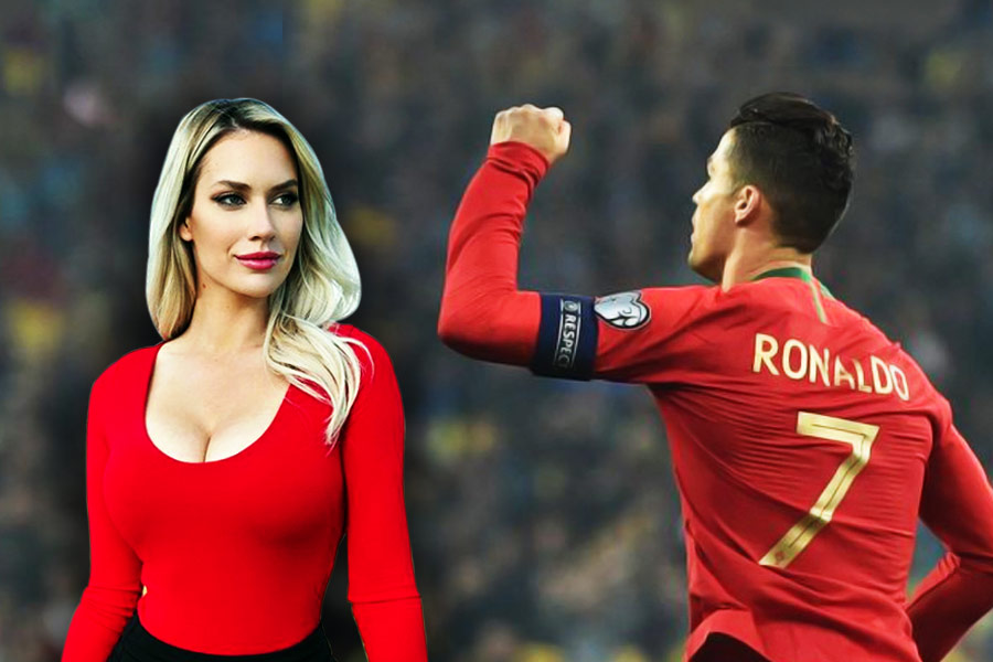 পতুর্গালের ফরোয়ার্ড ঠিক যে ভাবে বিপক্ষের তেকাঠিতে বল ঠেলে উড়ন্ত লাফে ঘুরে দাঁড়ান, খানিকটা সে ভাবেই লাফিয়েছেন পেজ়। সে সময় ক্যামেরার সামনে টপহীন ছিলেন পেজ়। তাতেই শোরগোল ছড়িয়েছে সমাজমাধ্যমে।