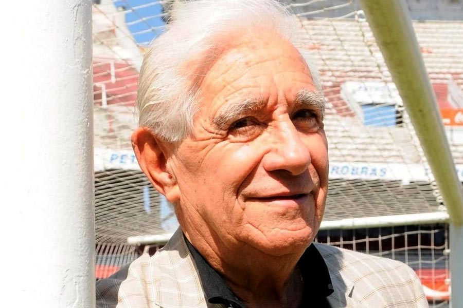 সেই অভিজ্ঞতার কথা স্মরণ করে মারকুয়েজ বলেন, ‘‘বিশ্বকাপে যাওয়ার আগে আমরা নিজেদের বিশ্বসেরা বলে মনে করতাম। কিন্তু গিয়ে দেখলাম, যে দেশের নামই কখনও শুনিনি, তারা আমাদের ৬ গোল দিল! হজম করতে পারছিলাম না।’’