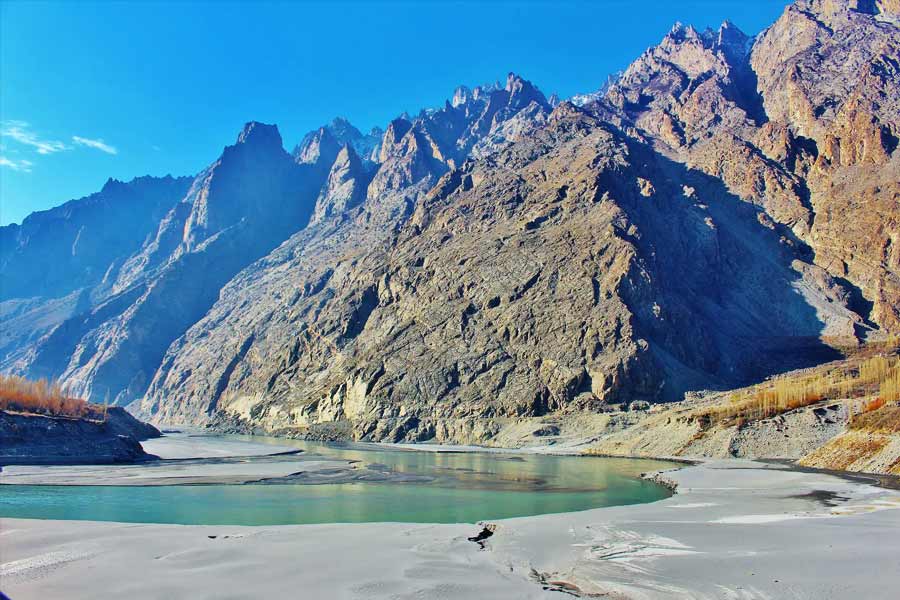 শোনা যায়, এই উপত্যকায় ৬০ থেকে ৯০ বছরের মহিলারাও সন্তানধারণে সক্ষম।