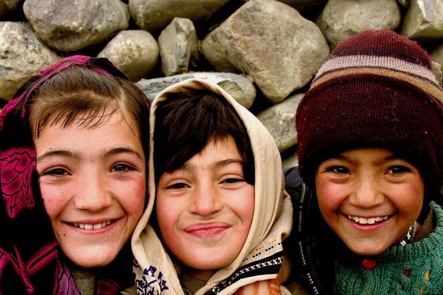 স্বভাবত কর্মঠ এই বুরু‌শো সম্প্রদায়ের লোকজন। প্রাত্যহিক কাজকর্মের মাধ্যমেই শরীরচর্চা হয়ে যায় তাঁদের।