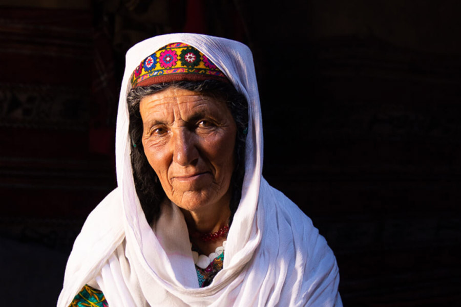 কথিত আছে, বুরুশো সম্প্রদায়ের লোকেরা কখনও কোনও জটিল রোগে আক্রান্ত হন না। কর্কট রোগ, আলসার, পেটের রোগ এমনকি অ্যাপেনডিক্সের সমস্যাতেও কেউ কোনও দিন ভোগেননি বলে দাবি স্থানীয়দের।