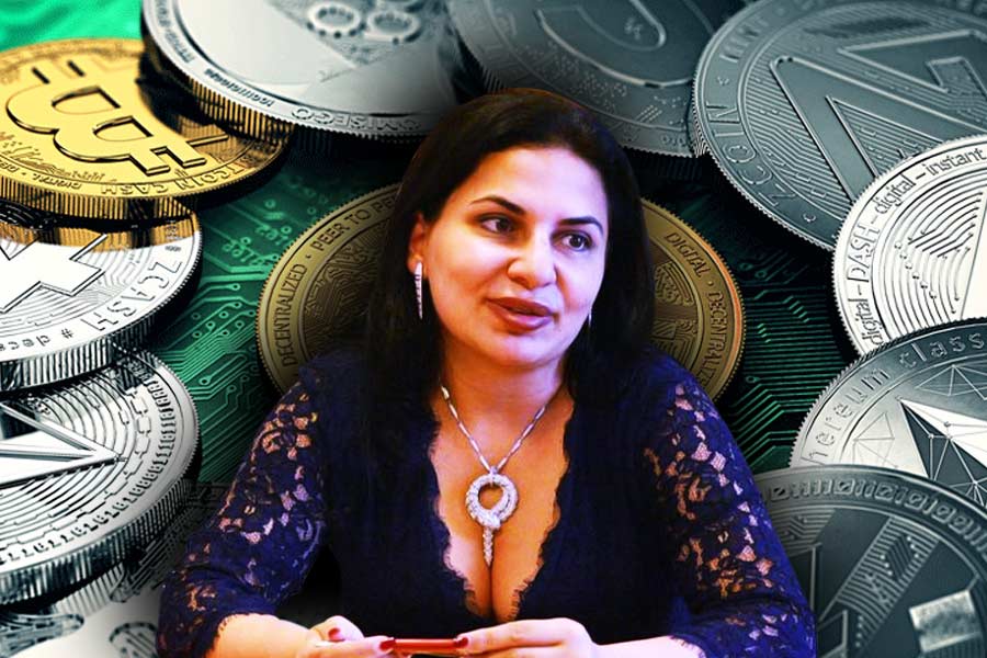 রুজার বিরুদ্ধে যে সমস্ত মামলা চলছে, তার জন্য তাঁকে অন্তত ২০ বছর জেলে থাকতে হবে। কিন্তু পালানোর পাঁচ বছর অতিক্রান্ত, পুলিশ তাঁর টিকিও ছুঁতে পারেনি। মাঝে শোনা গিয়েছিল, রুজা ইদানীং দুবাইয়ে থাকছেন। যোগাযোগ রয়েছে দুবাইয়ের অতিধনী শেখদের সঙ্গেও। কিন্তু এই খবরের সত্যতা যাচাই করা যায়নি। 