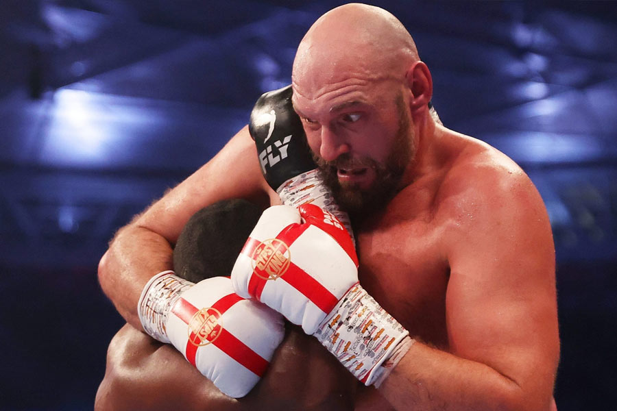 এর পরেই টাইসন নিজের বিবেক দংশনের কথা জানিয়েছেন। জানিয়েছেন, অতীতের ওই ভুলের জন্য কতটা কষ্ট পেয়েছিলেন তিনি। তাঁর কথায়, ‘‘ও সব ভয়ঙ্কর। এখন ভাবলে অসহ্য লাগে। আমি ধার্মিক নই। তবে মানুষকে ভাল কাজে সাহায্য করতে চাই। সব খারাপ জিনিস আটকাতে চাই।’’