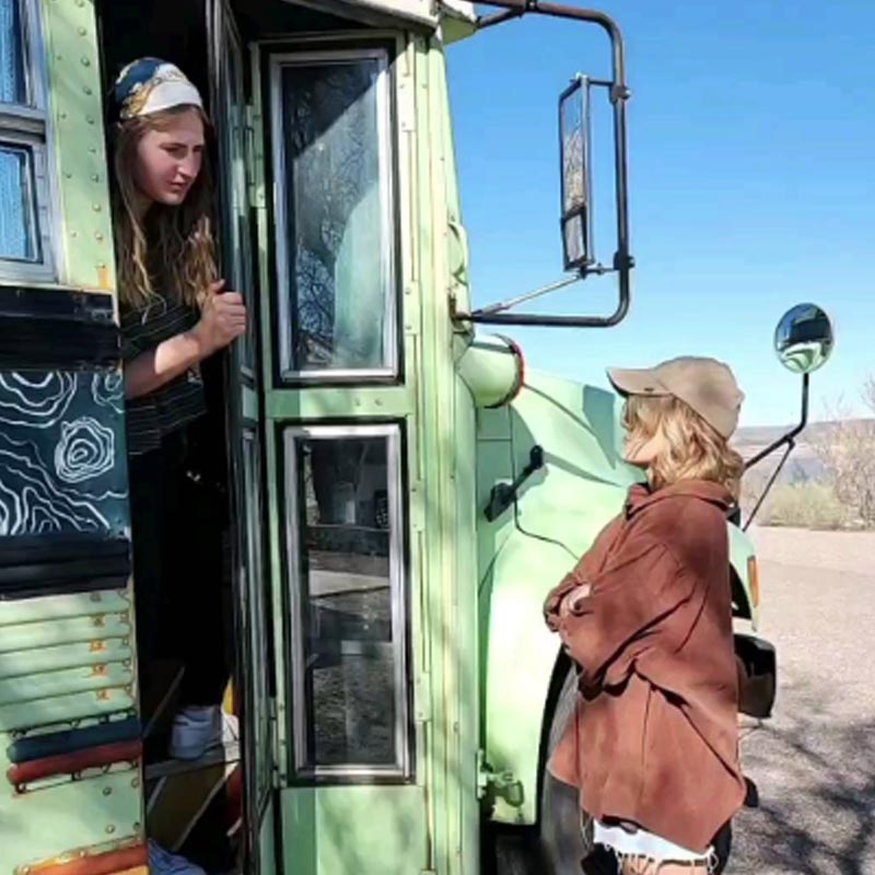 ইতিমধ্যেই তাঁরা আমেরিকার ইয়েলোস্টোন ন্যাশনাল পার্ক, গ্রেট স্যান্ড ডিউন্‌স ন্যাশনাল পার্ক এবং গ্র্যান্ড টেটন ন্যাশনাল পার্ক ঘুরে ফেলেছেন। 