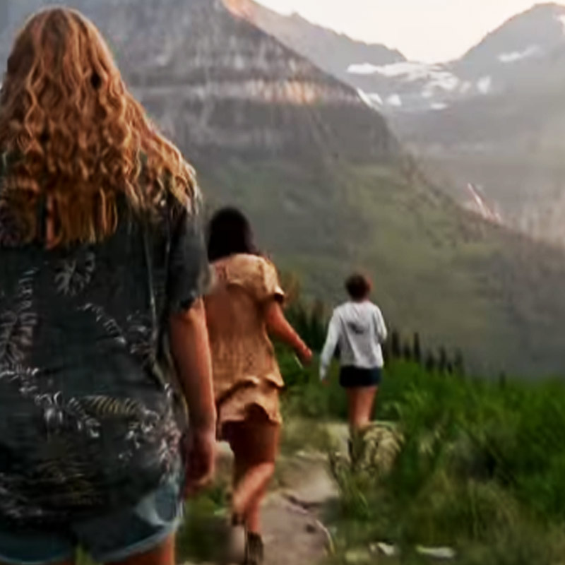 তাঁদের ঘুরতে যাওয়ার মুহূর্ত থেকে শুরু করে বিভিন্ন মজার ভিডিয়ো ইনস্টাগ্রামে পোস্ট করেন তাঁরা।