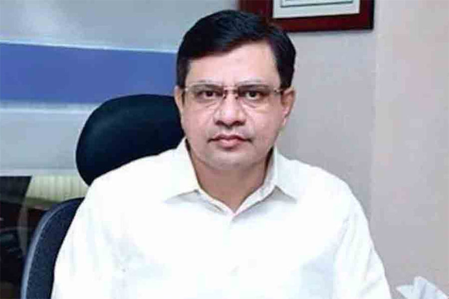 দীর্ঘ দিন এই বিলের খসড়া পর্যালোচনা করেছিল যৌথ সংসদীয় কমিটি। এর পর ২০২২-এর ৩ অগস্ট সংসদের বাদল অধিবেশনে কেন্দ্রীয় সরকার তথ্য সুরক্ষা বিল পেশ করার পর তা প্রত্যাহার করেছিল। কেন্দ্রীয় টেলিকম এবং তথ্যপ্রযুক্তি মন্ত্রী অশ্বিনী বৈষ্ণব জানান, যৌথ সংসদীয় কমিটি মূল খসড়ার পর্যালোচনা করার সময় ৯১ ধারার এই বিলে ৮৮টিতে সংশোধনীর পরামর্শ দিয়েছিল। 