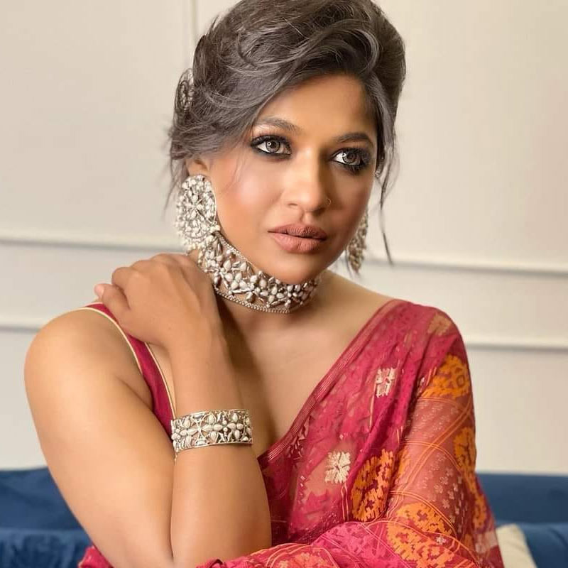 ২০১০ সালে আচমকাই বিবাহবন্ধনে আবদ্ধ হন নায়িকা। তাঁর প্রাক্তন স্বামীর নাম মাশরুর সিদ্দিকী। মাশরুর এবং বাঁধনের একমাত্র মেয়ে সায়রা। সকলের অজান্তেই যেমন বিয়ে করেছিলেন, তেমনই বিচ্ছেদও হয় আচমকাই। ২০১৪ সালে তাঁদের আইনত বিচ্ছেদ হলেও তা সকলের আড়ালে রেখেছিলেন নায়িকা। 