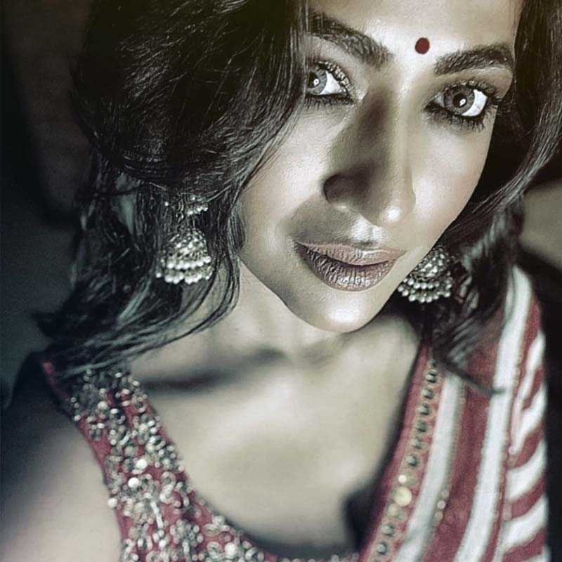  যদিও তিনি হার মানেননি। সায়রার তখন বয়স মাত্র ৬। ২০১৭ সালের কথা। মেয়ের অভিভাবকত্ব পেতে আইনি সাহায্য নিতে বাধ্য হন নায়িকা। 