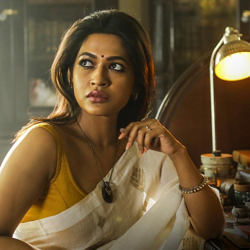 দুই বাংলায় বাঁধন এখন চর্চিত নাম। সৃজিত মুখোপাধ্যায় পরিচালিত বাঁধন অভিনীত প্রথম সিরিজ় ‘রবীন্দ্রনাথ এখানে কখনও খেতে আসেননি’-তে  নায়িকার অভিনয় সকলের নজর কাড়ে।