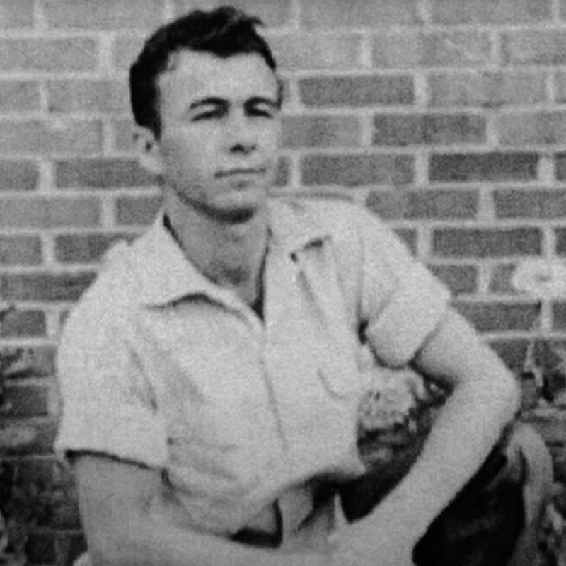 গ্যাসকিনসের নিশানায় থাকতেন মূলত কমবয়সি মহিলারা। তদন্তকারীরা মনে করেন, এর কারণ লুকিয়ে রয়েছে তাঁর ছেলেবেলায়।