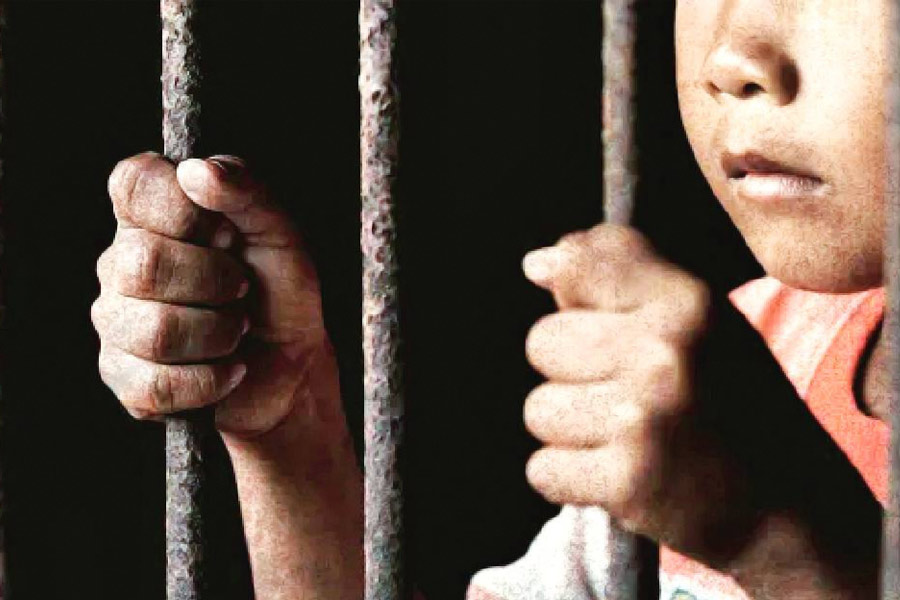 ১৯৪৬ সালের ১৮ জুন গ্যাসকিনসকে দোষী সাব্যস্ত করে আদালত। তাঁকে জুভেনাইল হোমে পাঠানো হয়। সেখানে ১৮ বছর পর্যন্ত থাকার কথা ছিল গ্যাসকিনসের।