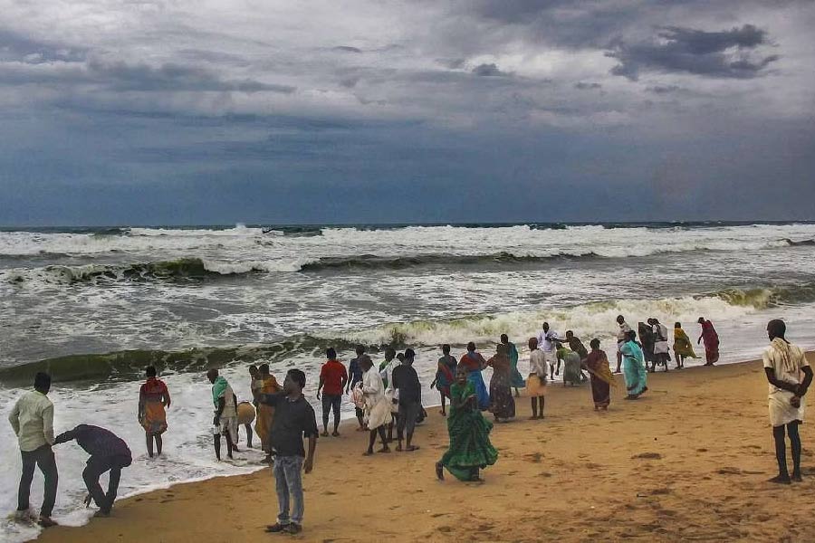 Cyclone Mandous is going to affect Tamil Nadu, Andhra Pradesh and Puducherry, how it will affect Bengal dgtl 