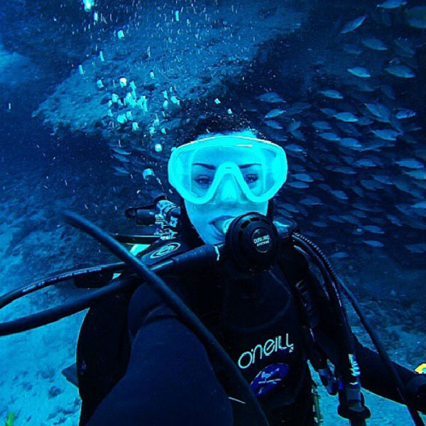 রোজ়ি বলেন, জীবনের অনিশ্চয়তা তাঁর সবচেয়ে প্রিয়। এমন জীবনই তিনি চেয়েছিলেন, যেখানে সকালবেলা উঠে সারা দিন কী হবে, তা আগে থেকে ভেবে নেওয়া যাবে না। নিজের জন্য তেমন অনিশ্চয়তায় মোড়া জীবন বেছে নিয়েছেন রোজ়ি।