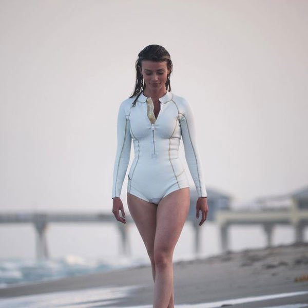 টেলিভিশনে সাপ বা সরীসৃপ ধরার মতো দুঃসাহসিক কাজে বেশির ভাগ ক্ষেত্রেই ছেলেদের দেখা যায়। সেখানে তাঁর মতো মেয়েদের আরও বেশি করে দেখতে চান রোজ়ি।