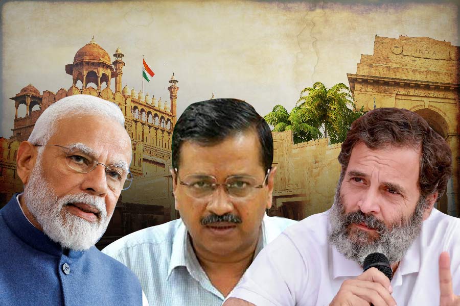 সরাসরি: বিজেপিকে পিছনে ফেলে এগিয়ে গেল আপ,  দিল্লির পুরভোটে চলছে হাড্ডাহাড্ডি লড়াই